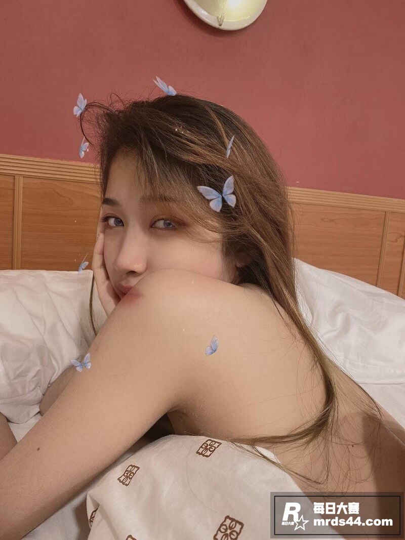 高颜值金发美女 性爱相关图片17