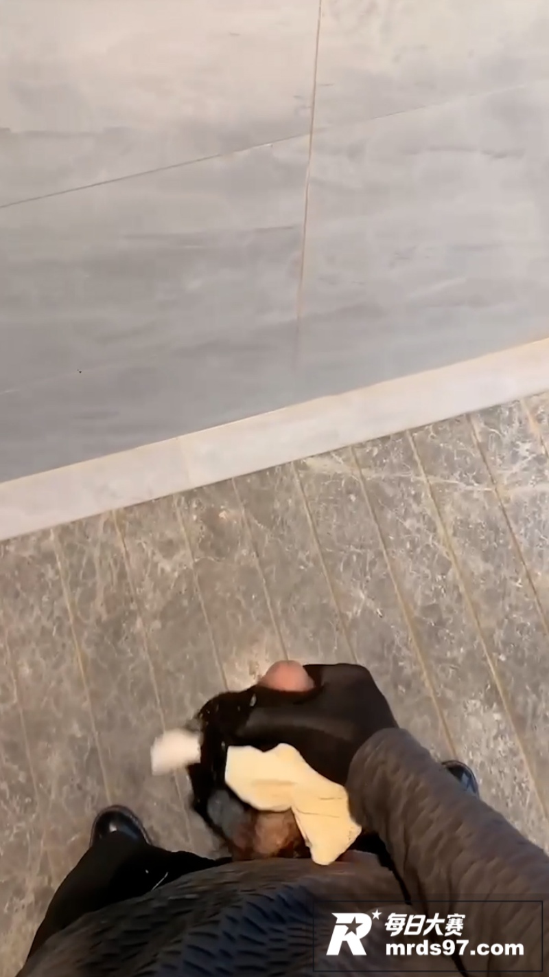 推特极品尤物 肉臀果相关图片1