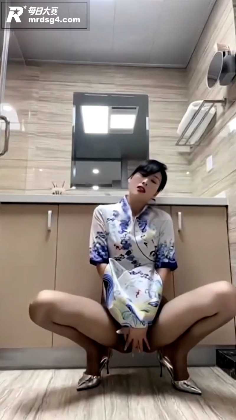 抖音超有气质顶级美女相关图片5