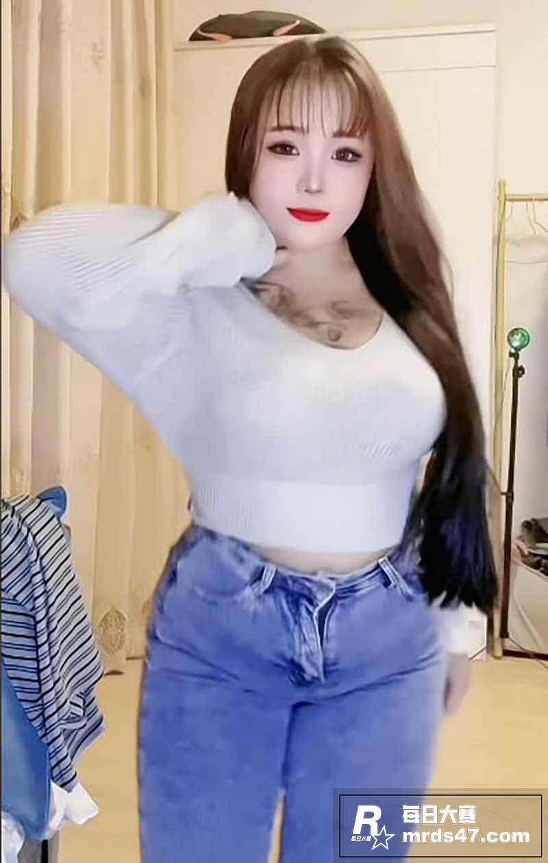 快手巨乳精神小妹 杨相关图片4