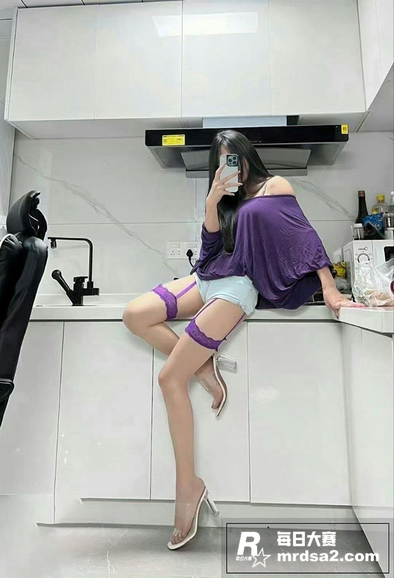 海角社区 奶子即正义相关图片1