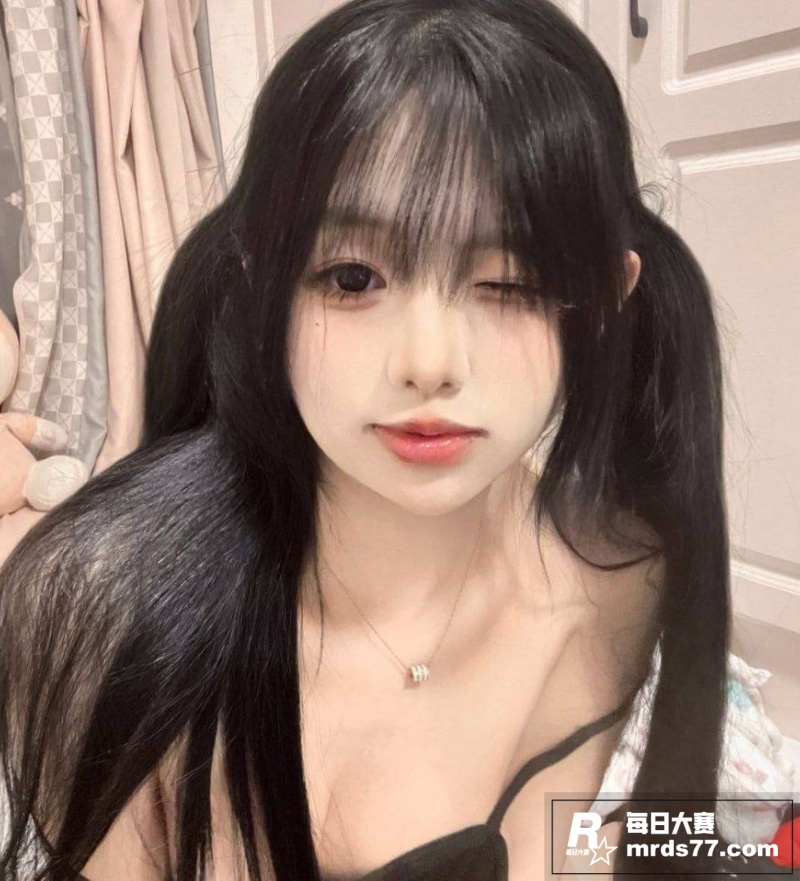抖音高颜值双马尾小网相关图片2