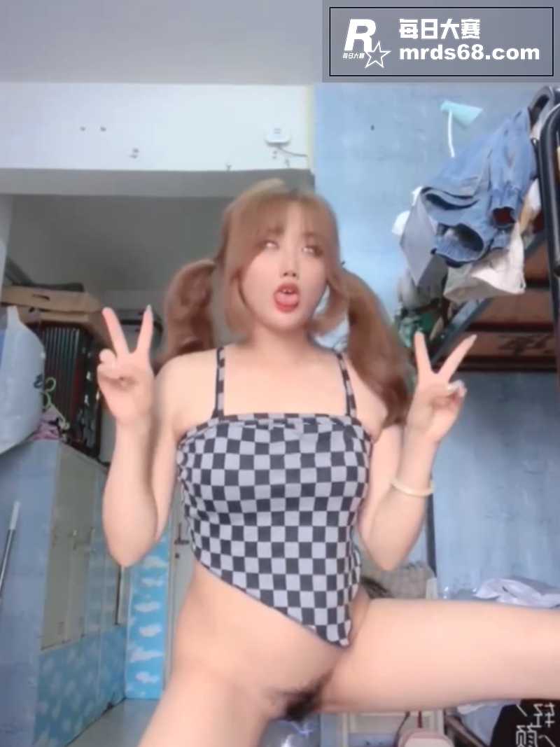 推特极品反差女大学生相关图片10