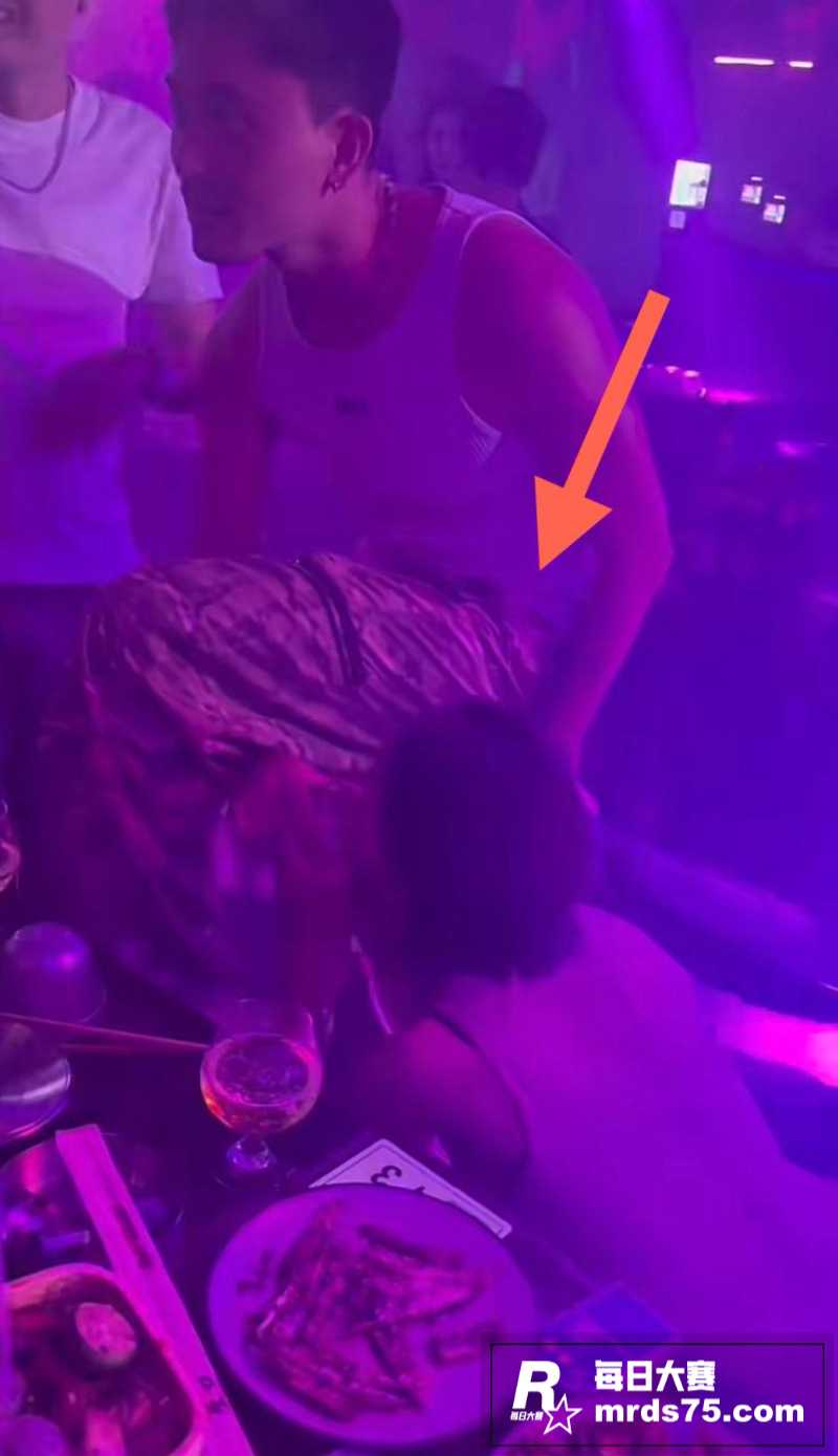 抖音云南普洱女网红 相关图片24