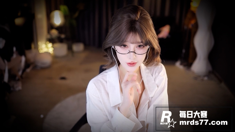 虎牙ASMR巨乳御姐相关图片1