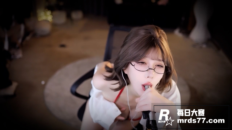 虎牙ASMR巨乳御姐相关图片7