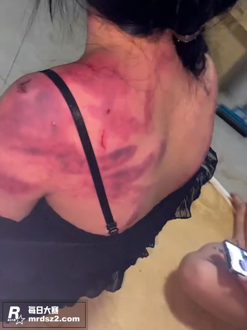 女人何苦为难女人 两相关图片7