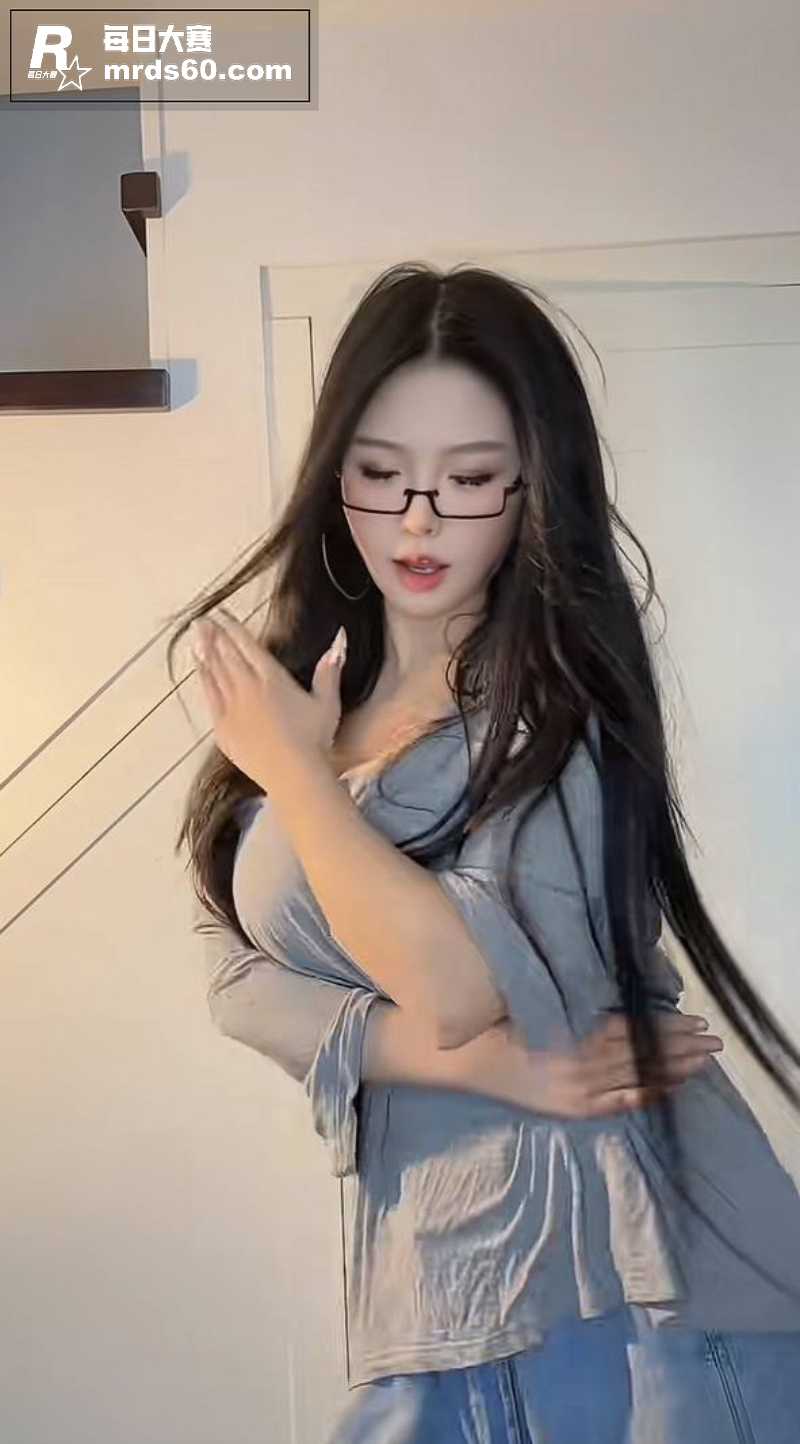 抖音百万御姐女神 肉相关图片7