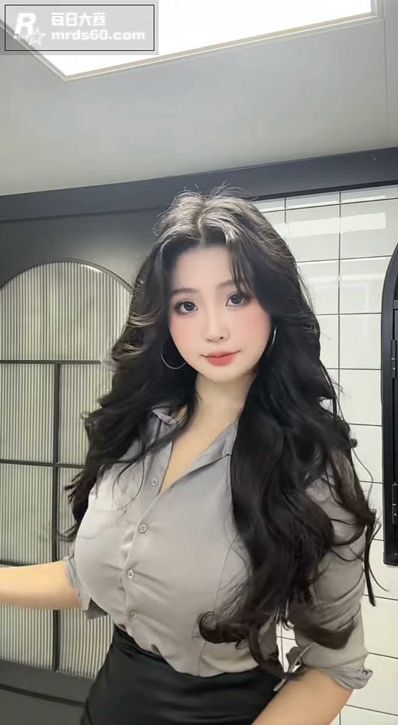 抖音百万御姐女神 肉相关图片8