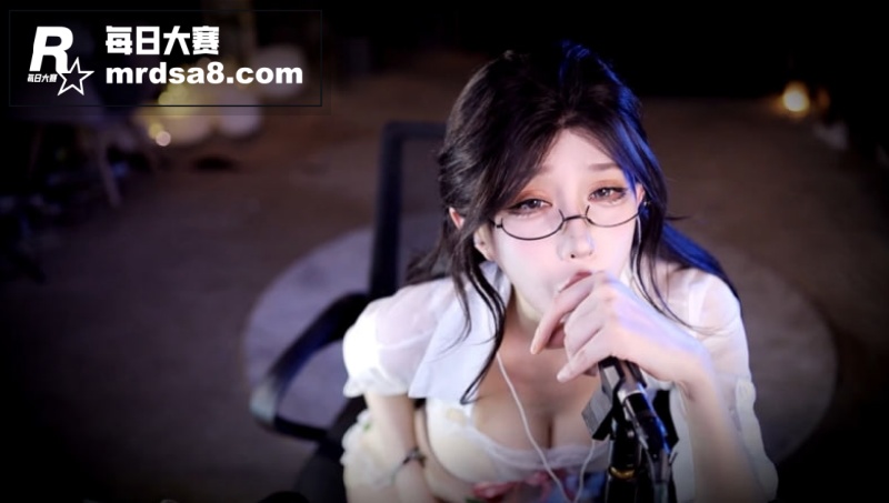 ASMR虎牙御姐女神相关图片3