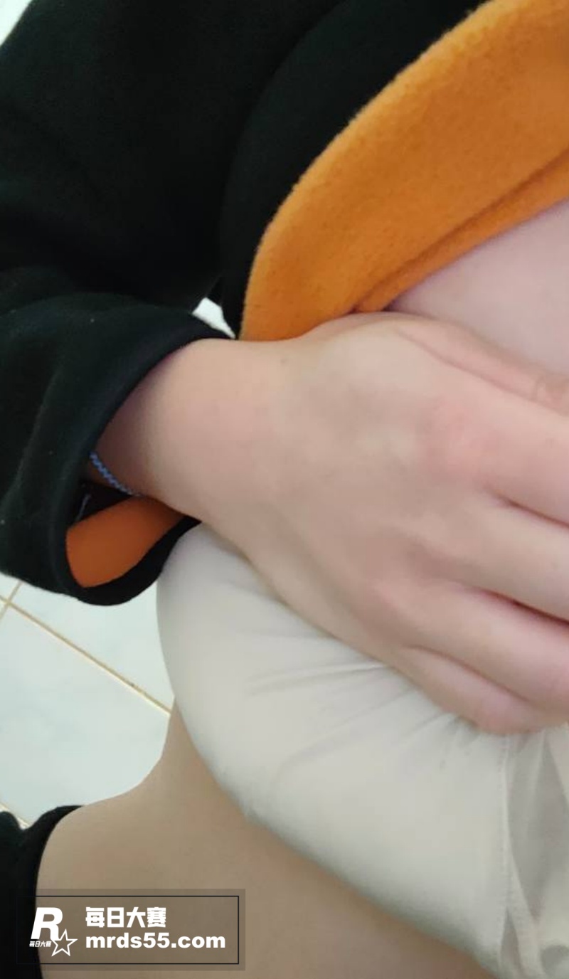 赛友投稿 骚逼女大卫相关图片5