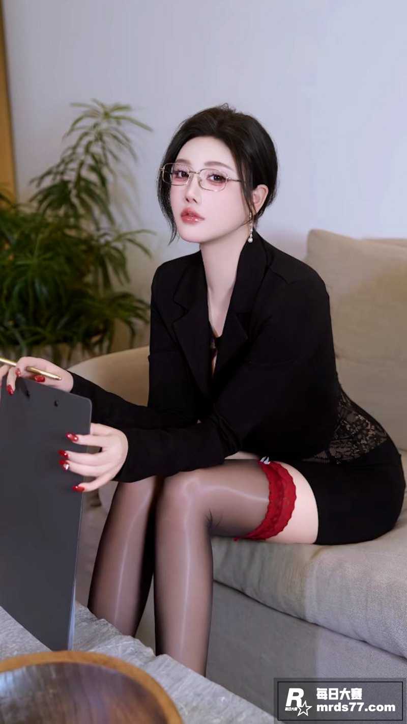 抖音高颜值女神 杨晨相关图片4