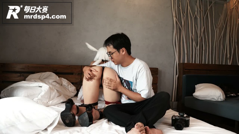 推特顶级肥臀福利姬 相关图片8