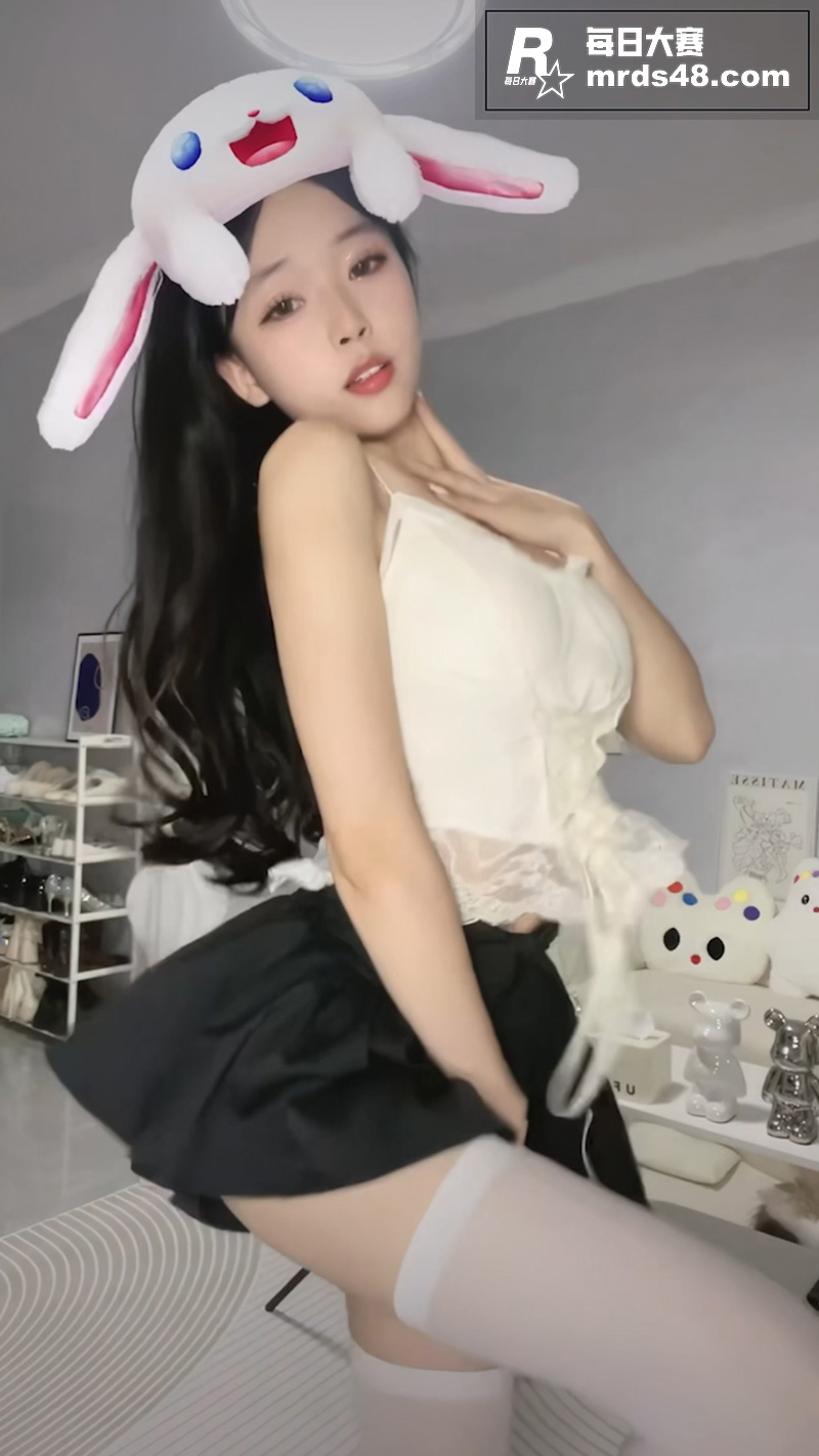 抖音网红 O2uil相关图片1