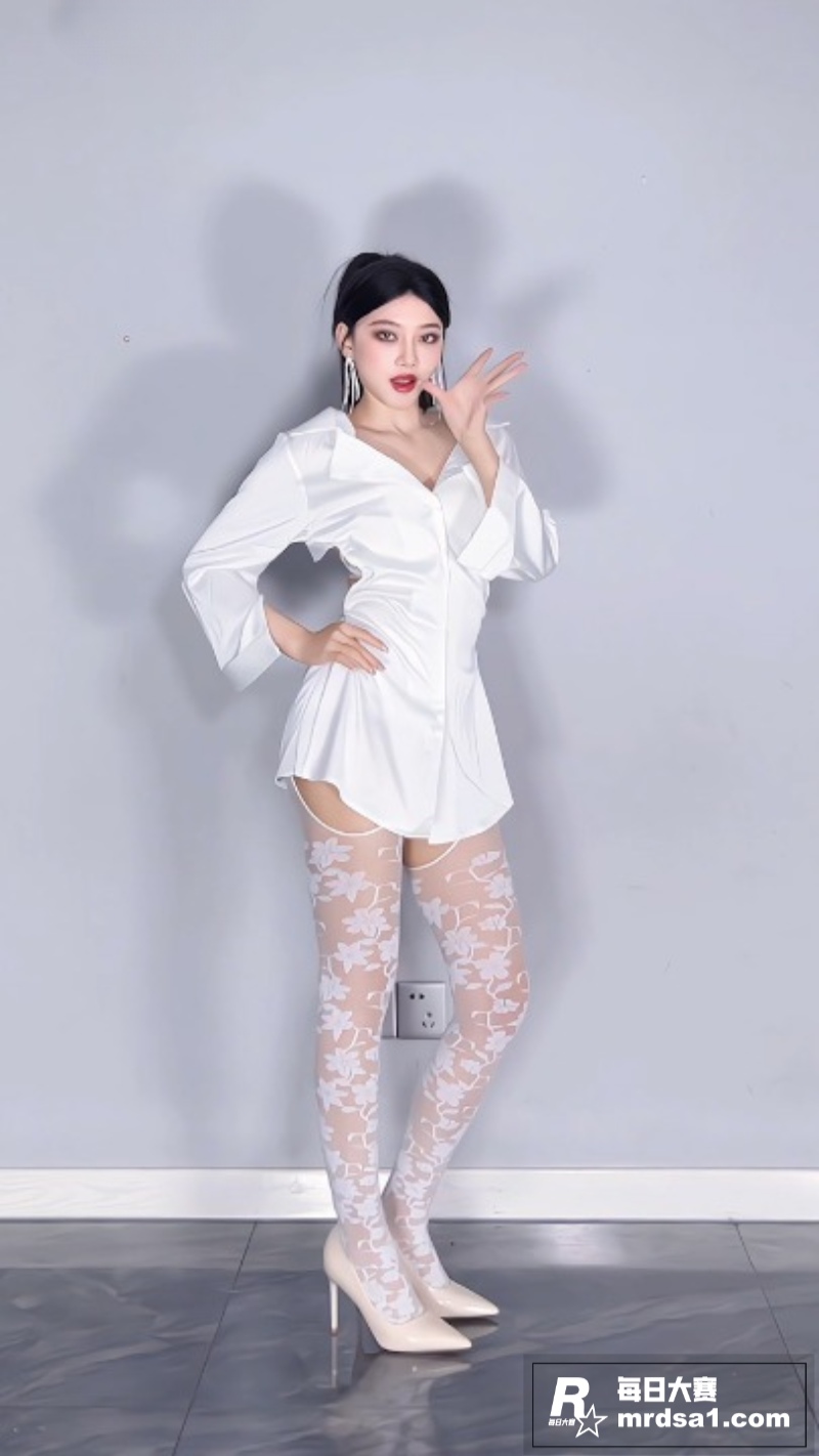 B站高颜值骚舞女神 相关图片4