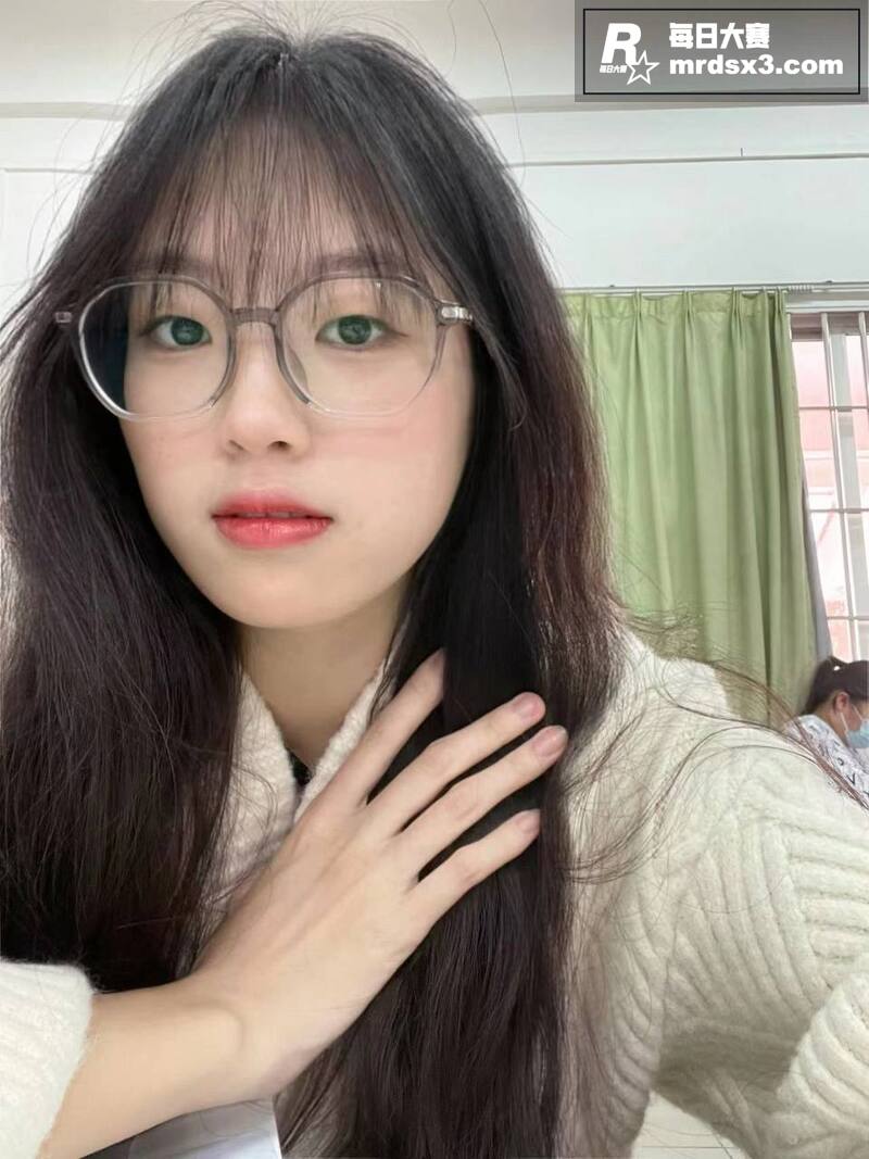 政法大学大三学生妹 相关图片3