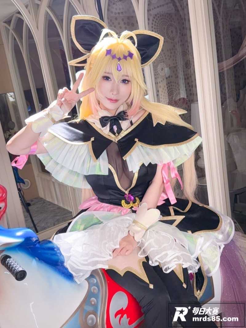 台湾巨乳尤物 雨波H相关图片5
