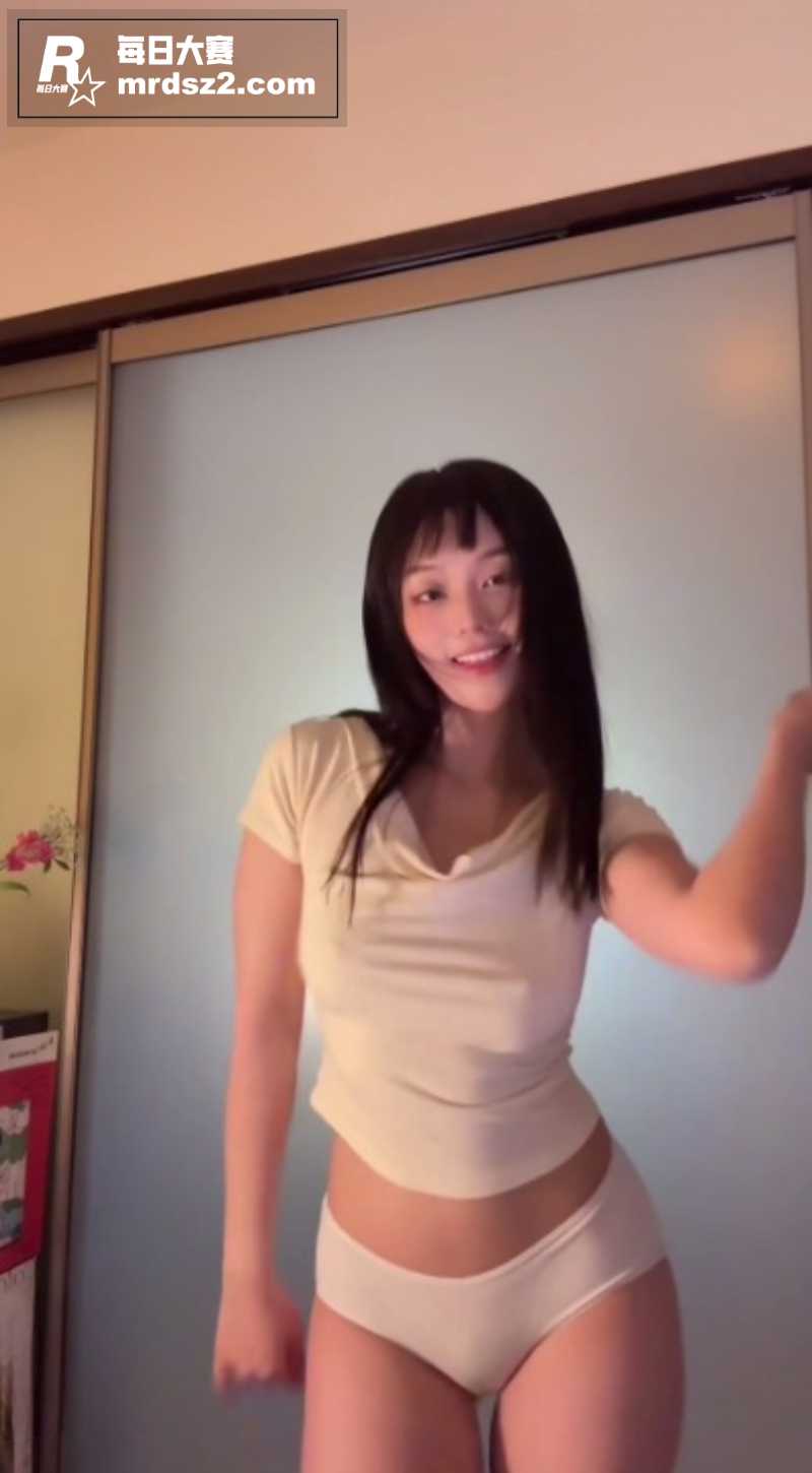 推特极品美少女福利姬相关图片7