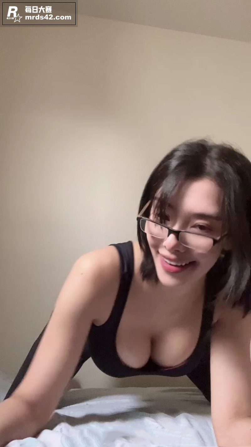 OnlyFans巨乳相关图片23