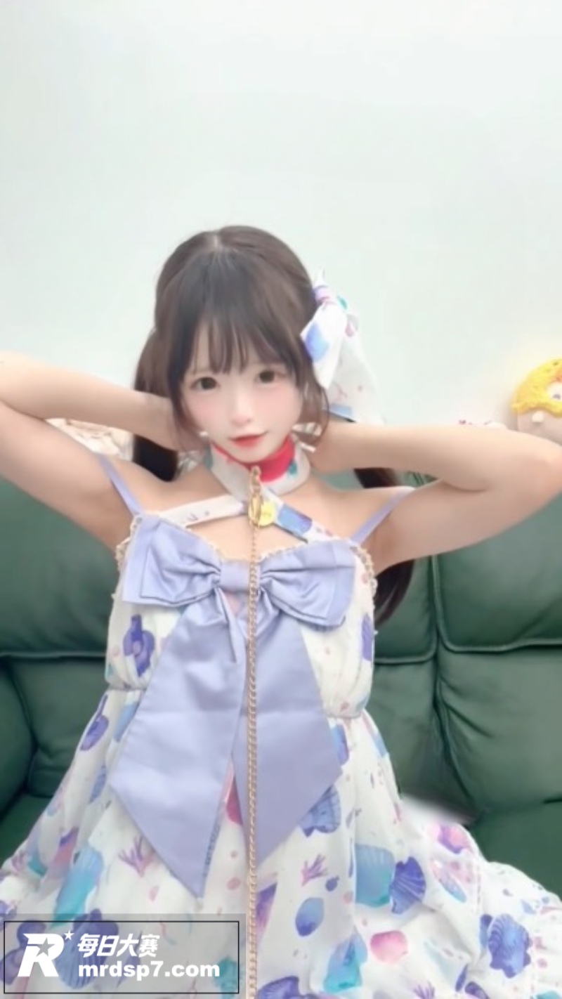 推特高颜值嫩妹 玻璃相关图片1