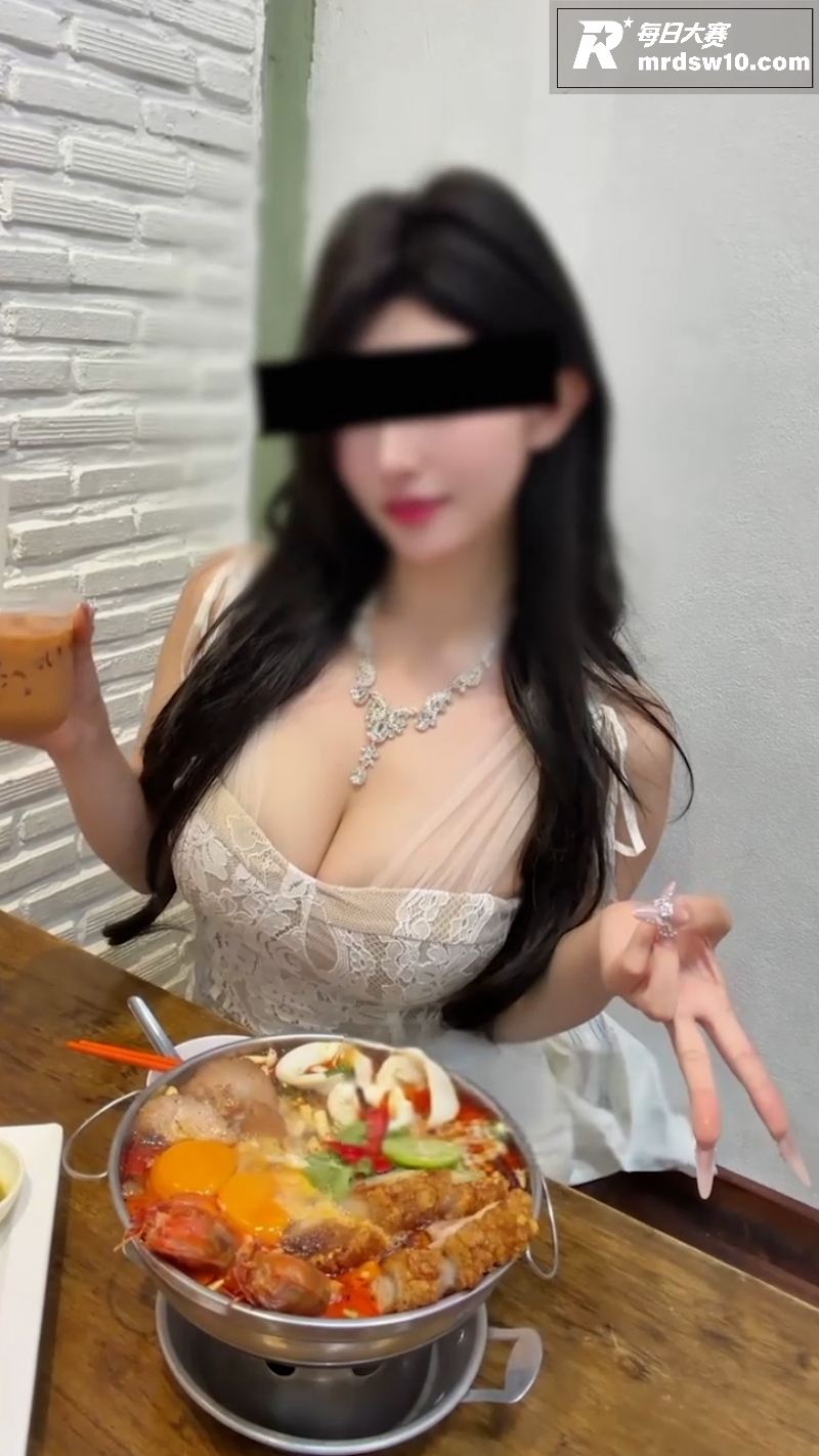 推特极品巨乳福利姬 相关图片3