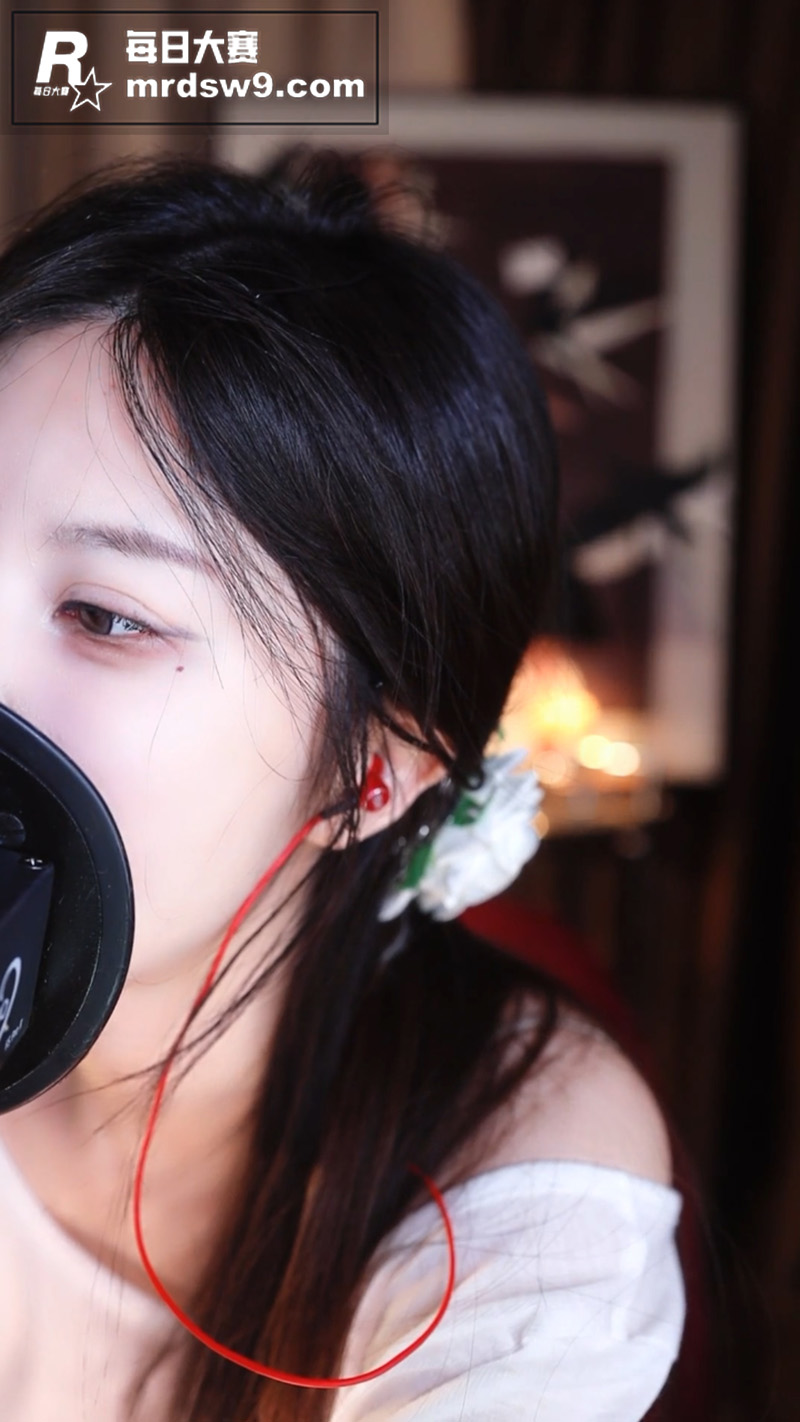 ASMR极品诱惑主播相关图片4