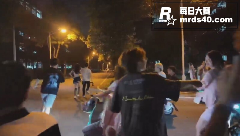 抖音热瓜！湖北经济学相关图片11