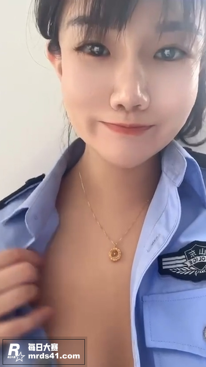 淄博 警花 朱潇婉 相关图片1