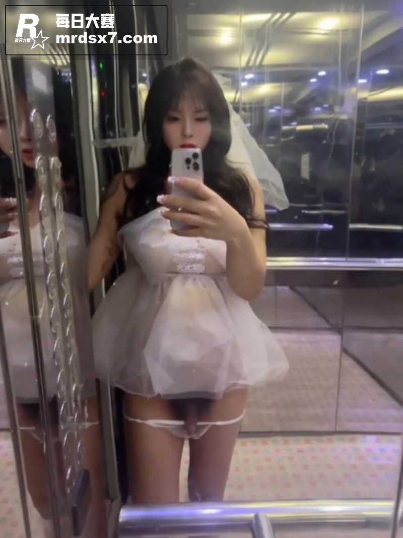 高颜值极品TS男娘 相关图片4