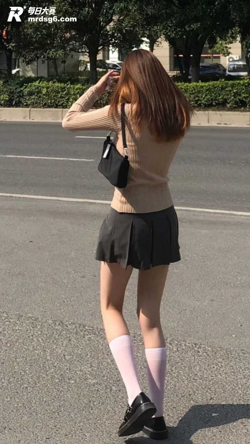 极品高颜值甜妹 顾梓相关图片2