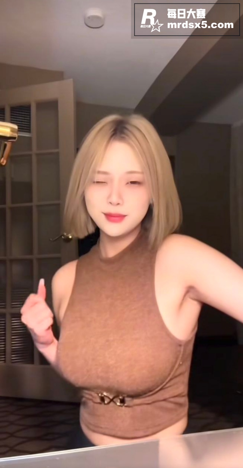 抖音百万粉丝性感网红相关图片2