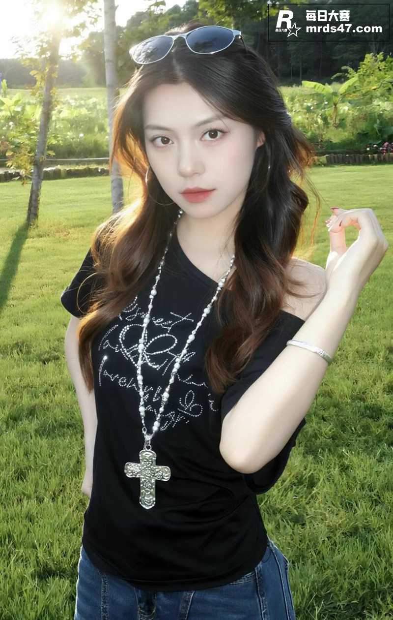 抖音高颜值嫩妹 铁锤相关图片4