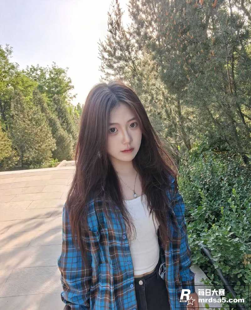 高颜值清纯学妹 被调相关图片5