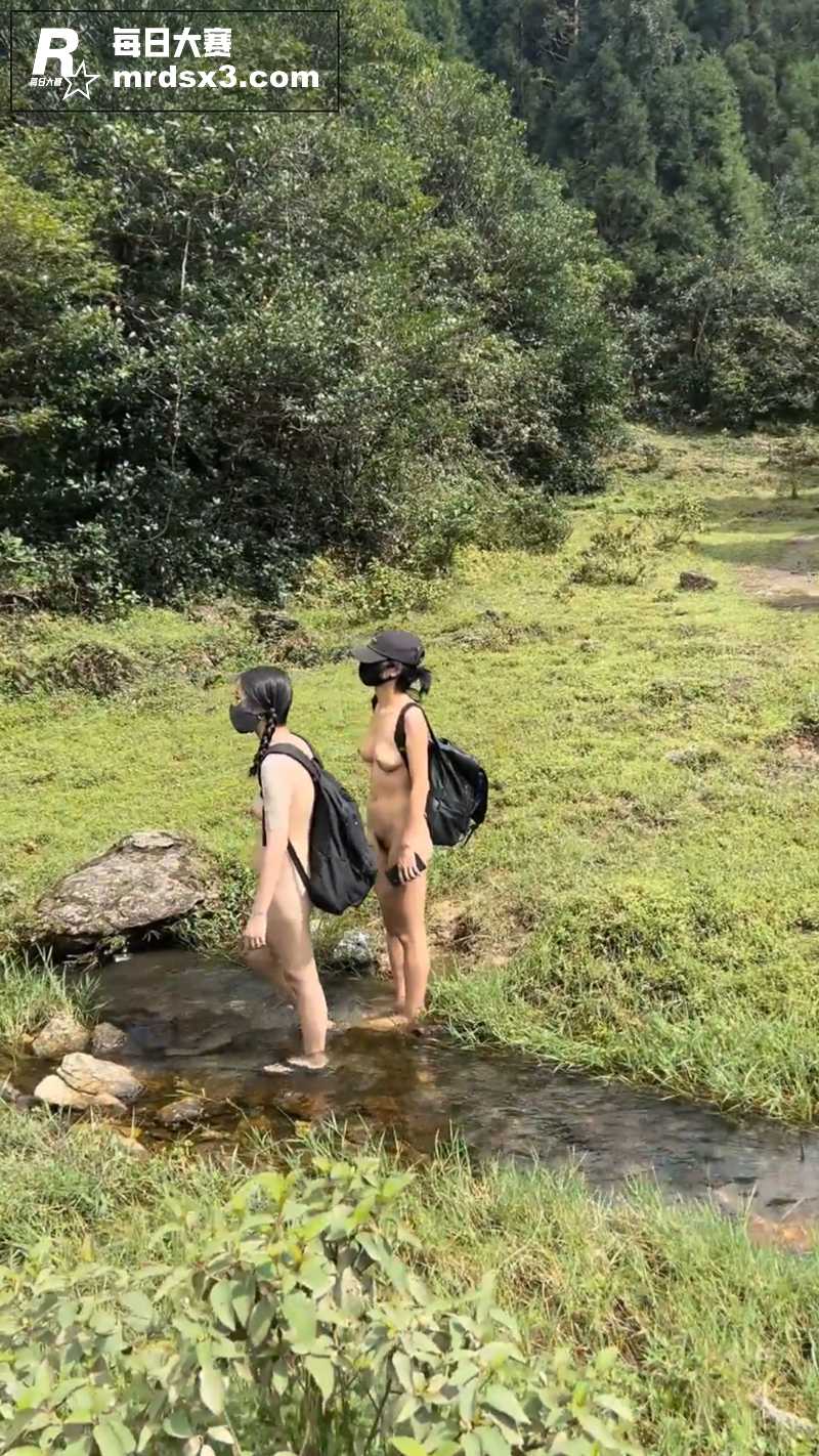 推特露出天花板女神 相关图片4