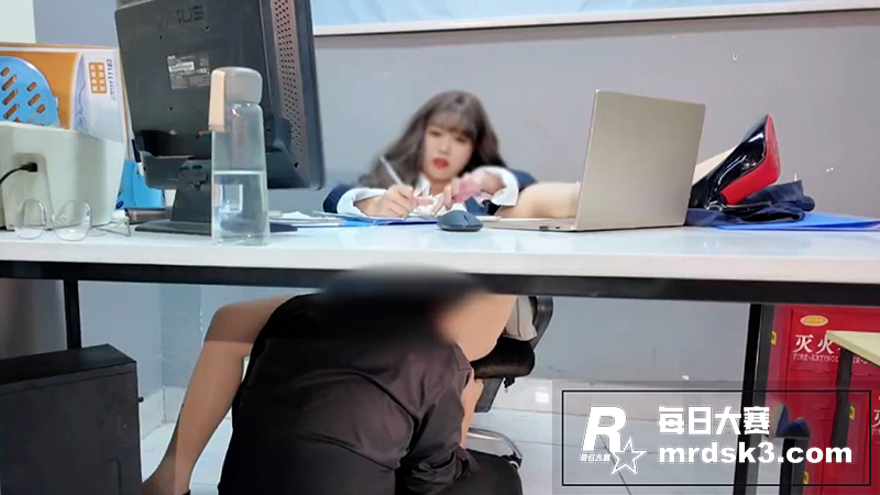 海角社区 舅妈的爱情相关图片6