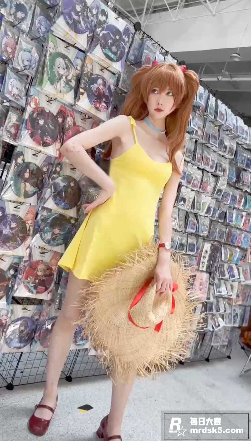 偷拍大神KFC 漫展相关图片2