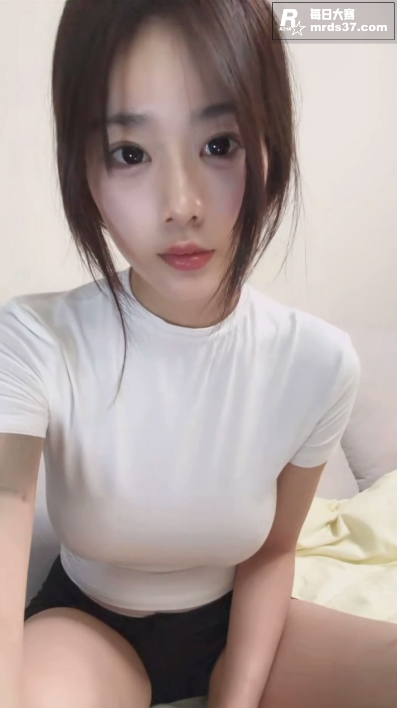 抖音24万粉丝颜值巨相关图片2