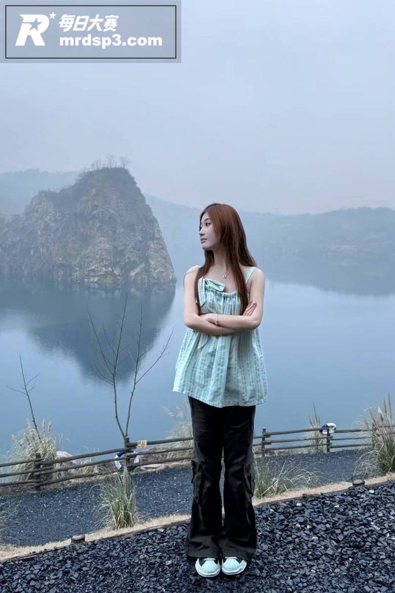 华东师范大学清纯女大相关图片3
