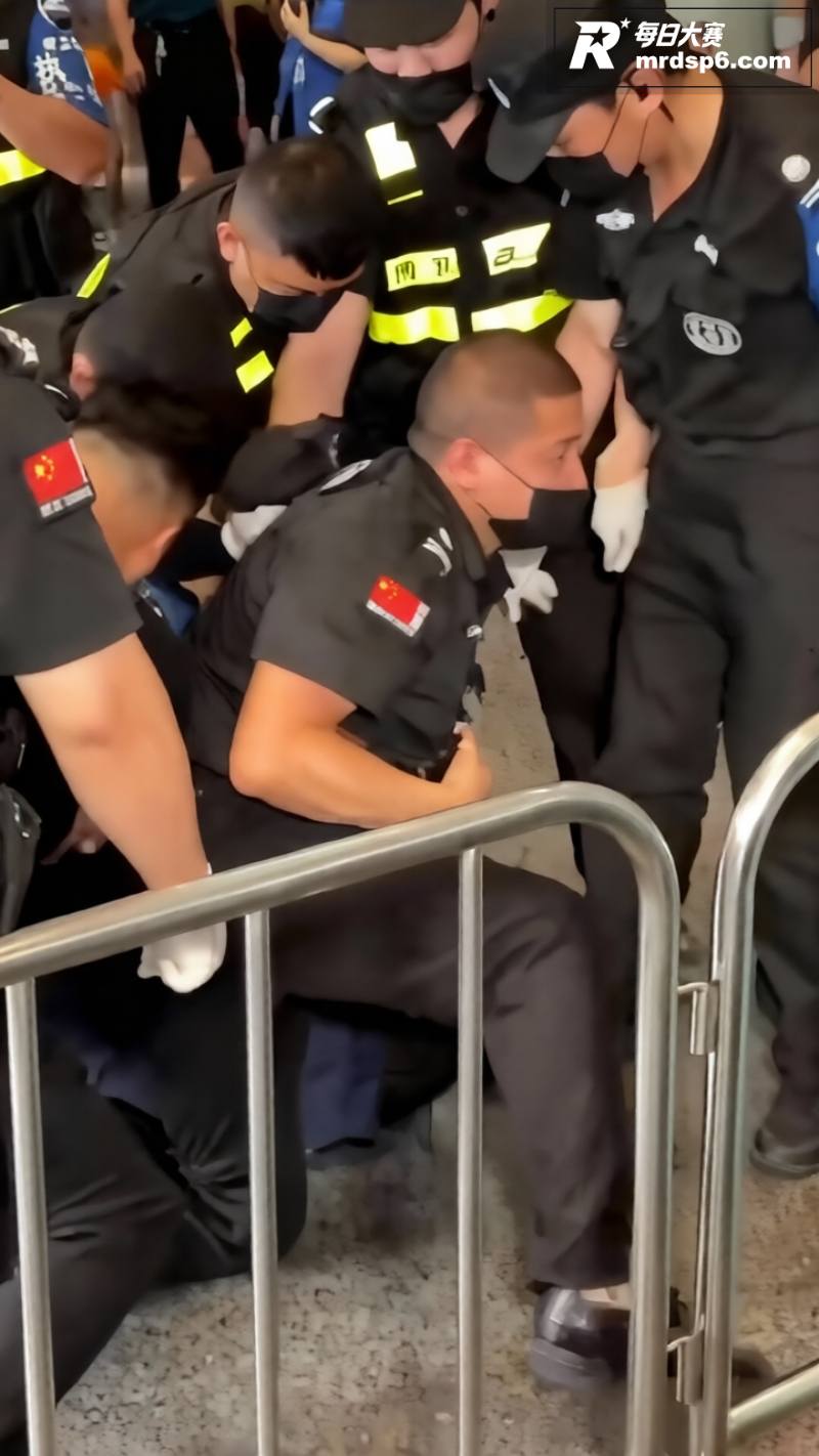 抖音高颜值百万粉丝网相关图片5