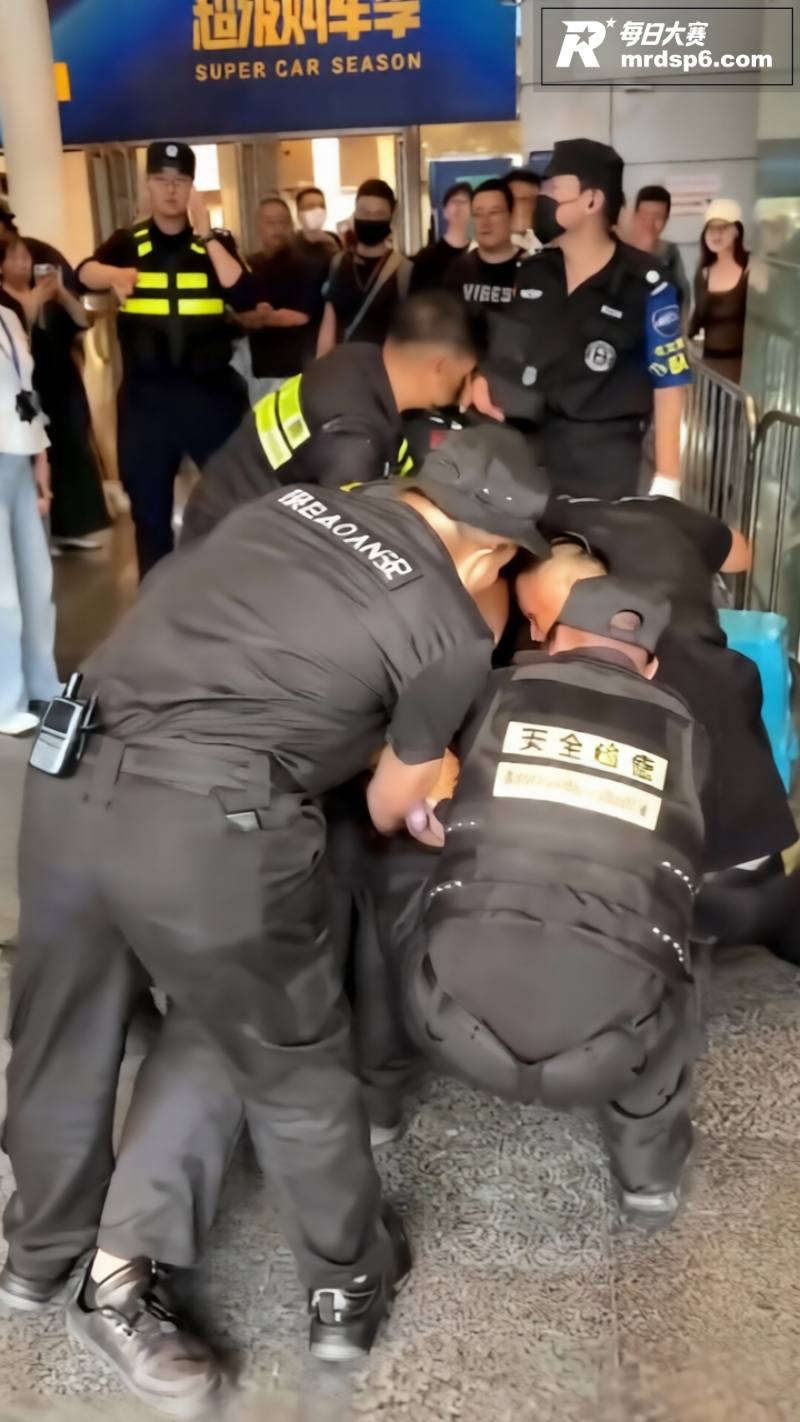 抖音高颜值百万粉丝网相关图片6