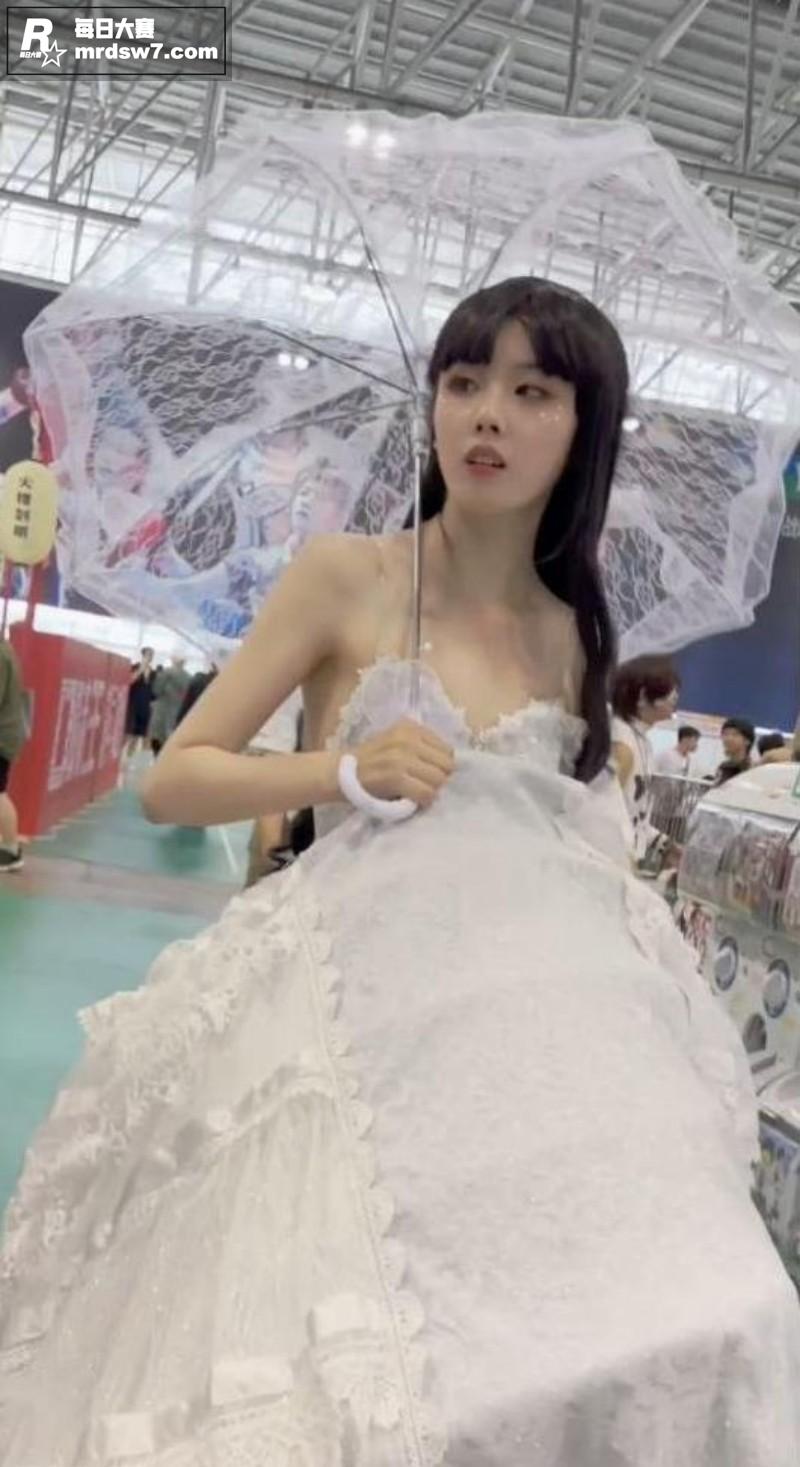 偷拍大神 漫展跟踪抄相关图片3