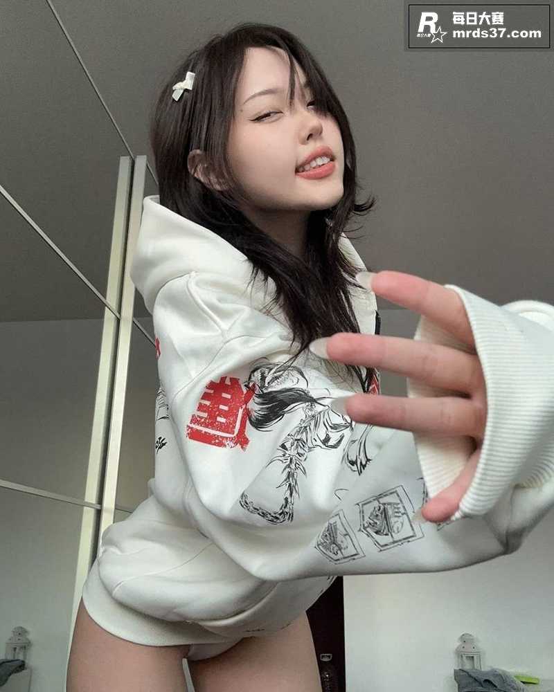 推特极品高颜值巨乳福相关图片1