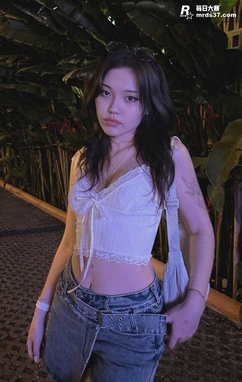 推特极品高颜值巨乳福相关图片4