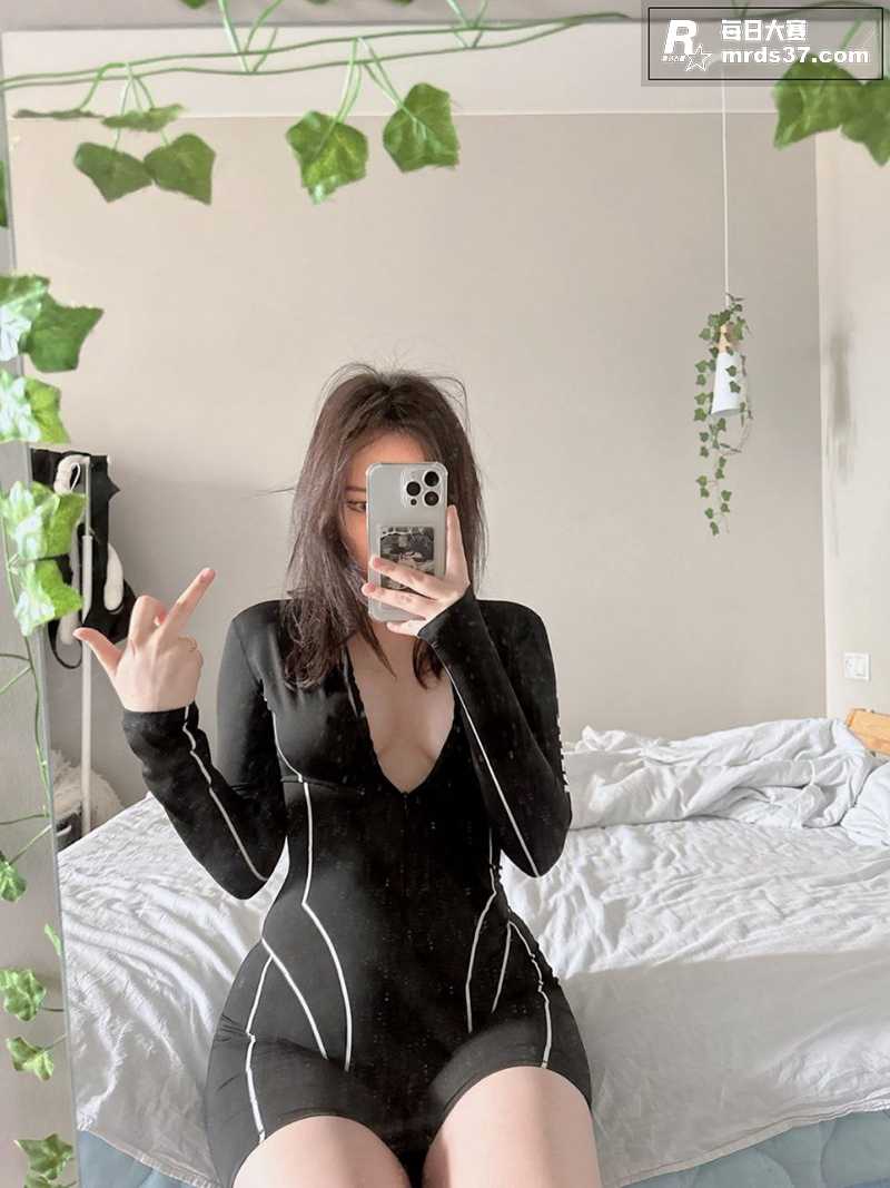 推特极品高颜值巨乳福相关图片7