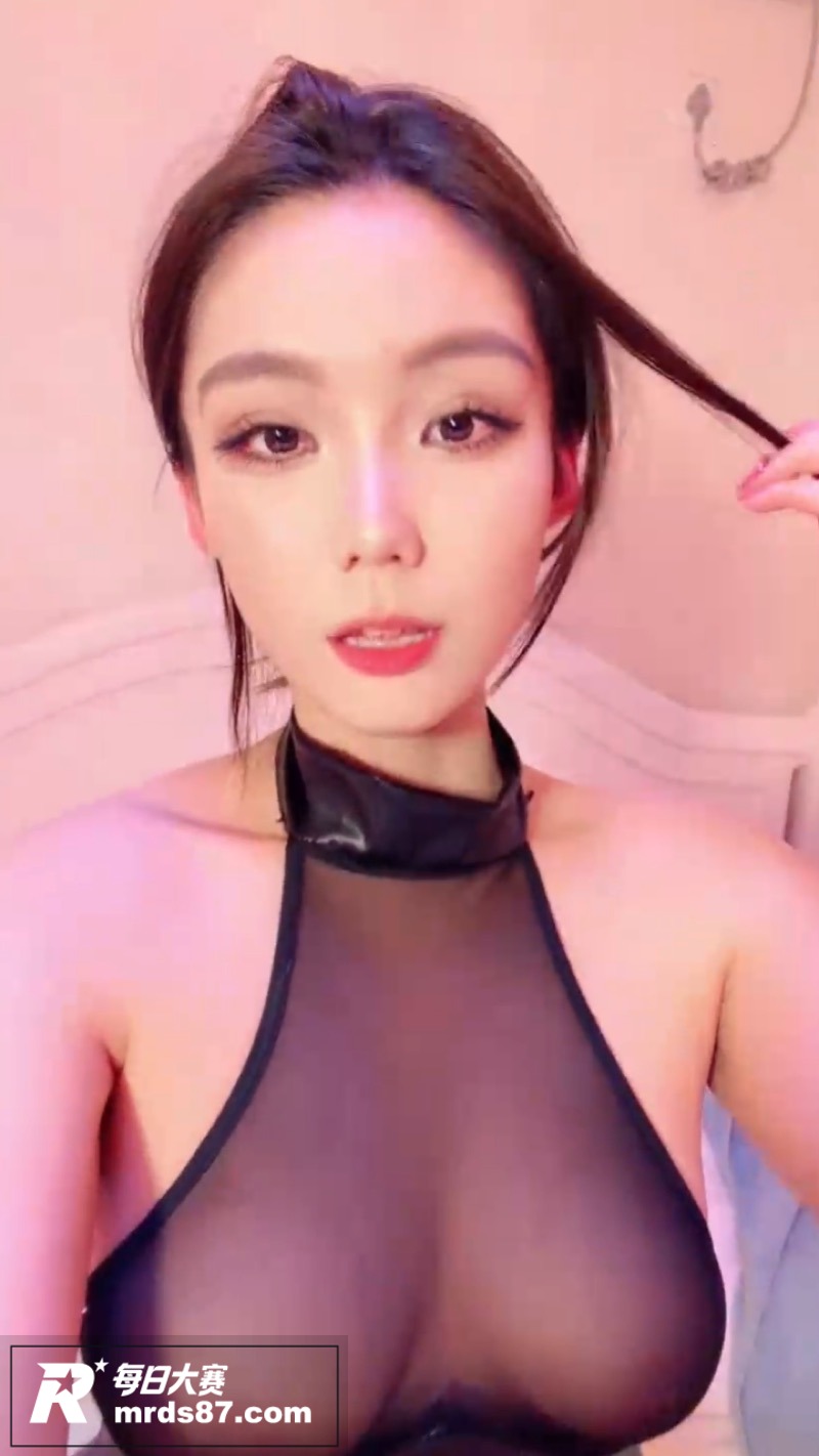 顶级反差巨乳母狗淫妻相关图片6