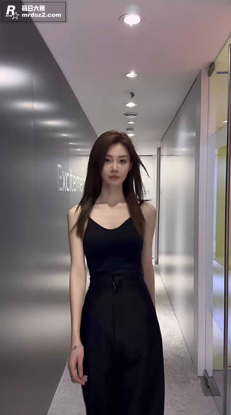 抖音网红清纯美女 小相关图片1