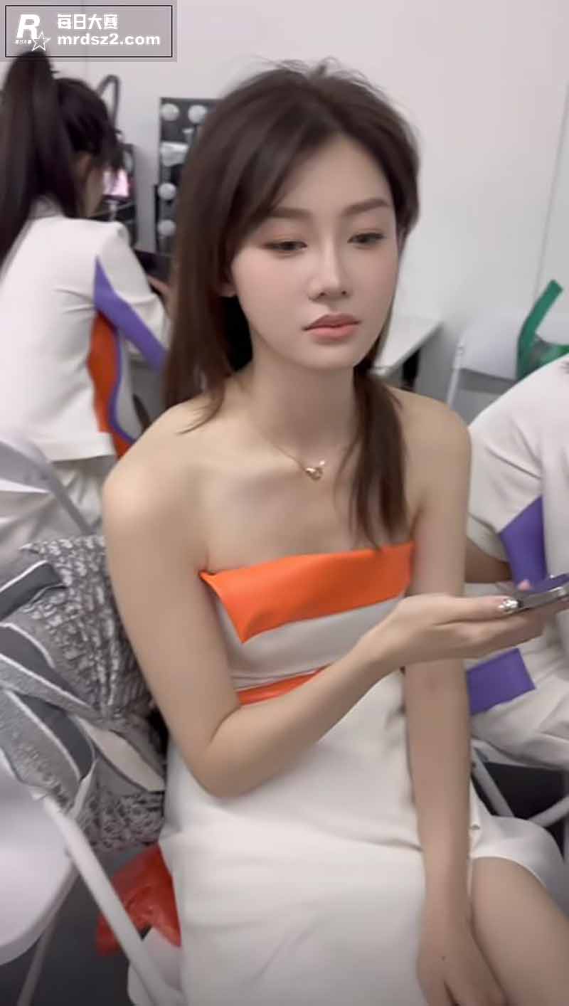 抖音网红清纯美女 小相关图片2