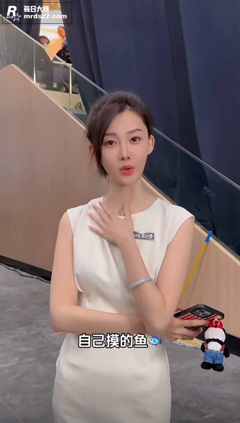 抖音网红清纯美女 小相关图片3