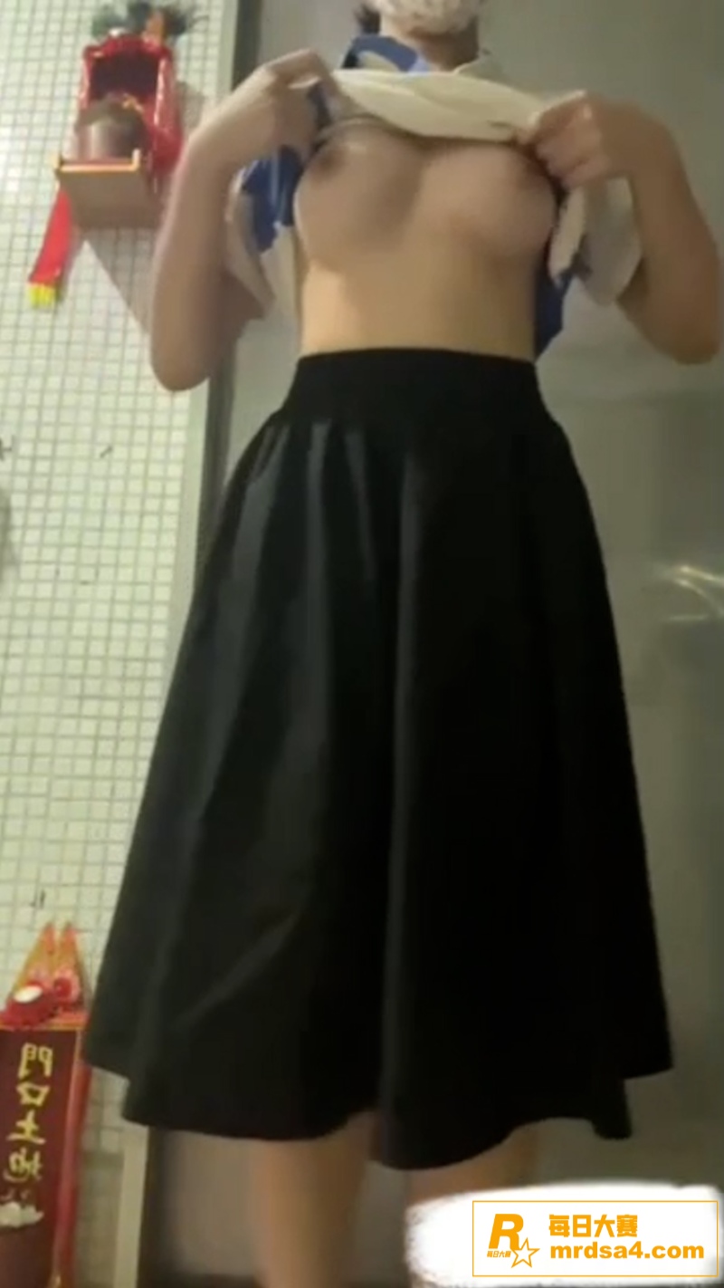 极品美乳学生妹 露出相关图片1