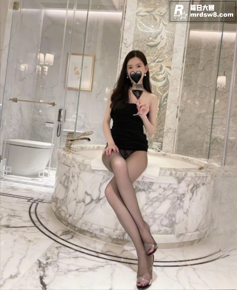 极品高颜值甜美女神 相关图片1